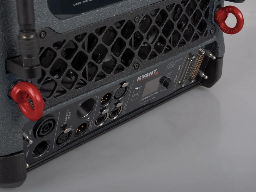 KVANT Laser Spectrum レーザー　スペクトラム