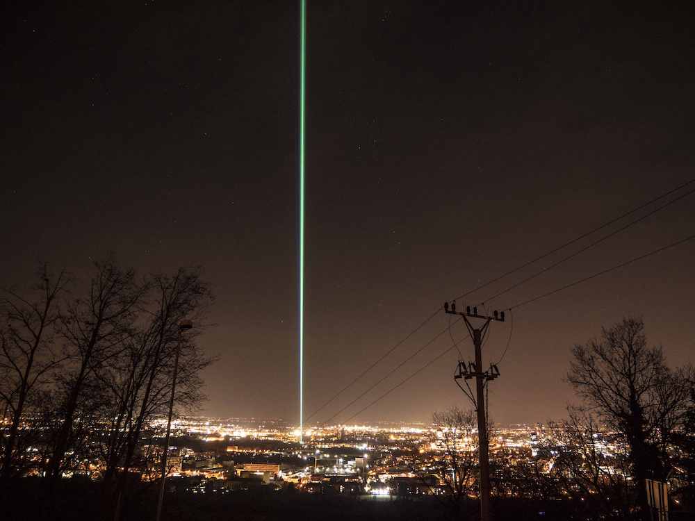 スロバキア　SLOVAKIA　test　Laser KVANT Architect Sky laser スカイレーザー　サーチライト