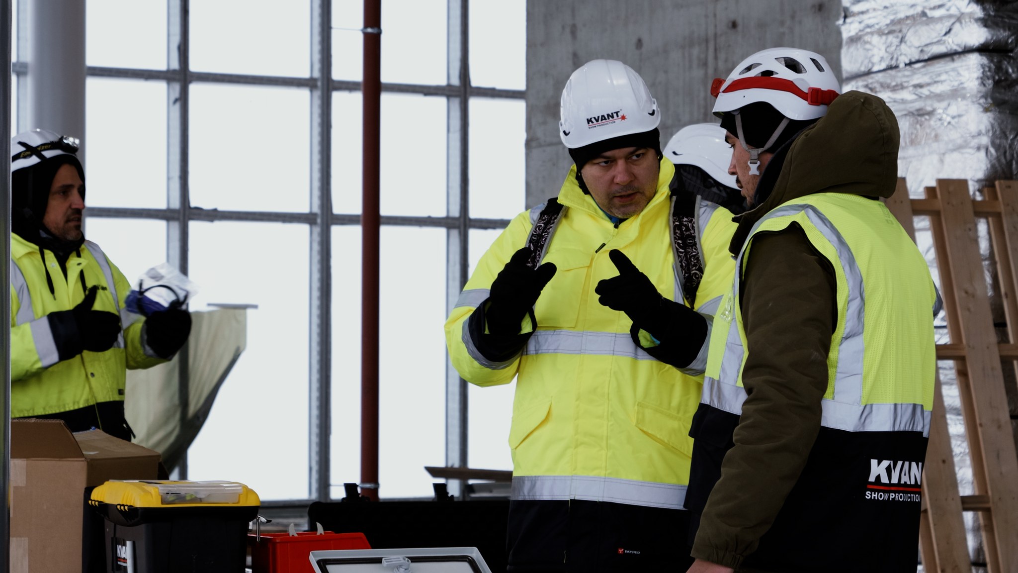 Happy New Year 2022、KVANT,laser Serbia　Belgrade Tower