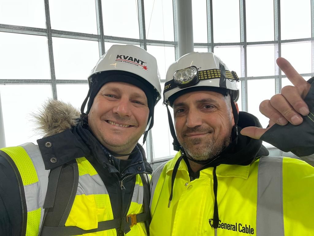 Happy New Year 2022、KVANT,laser Serbia　Belgrade Tower