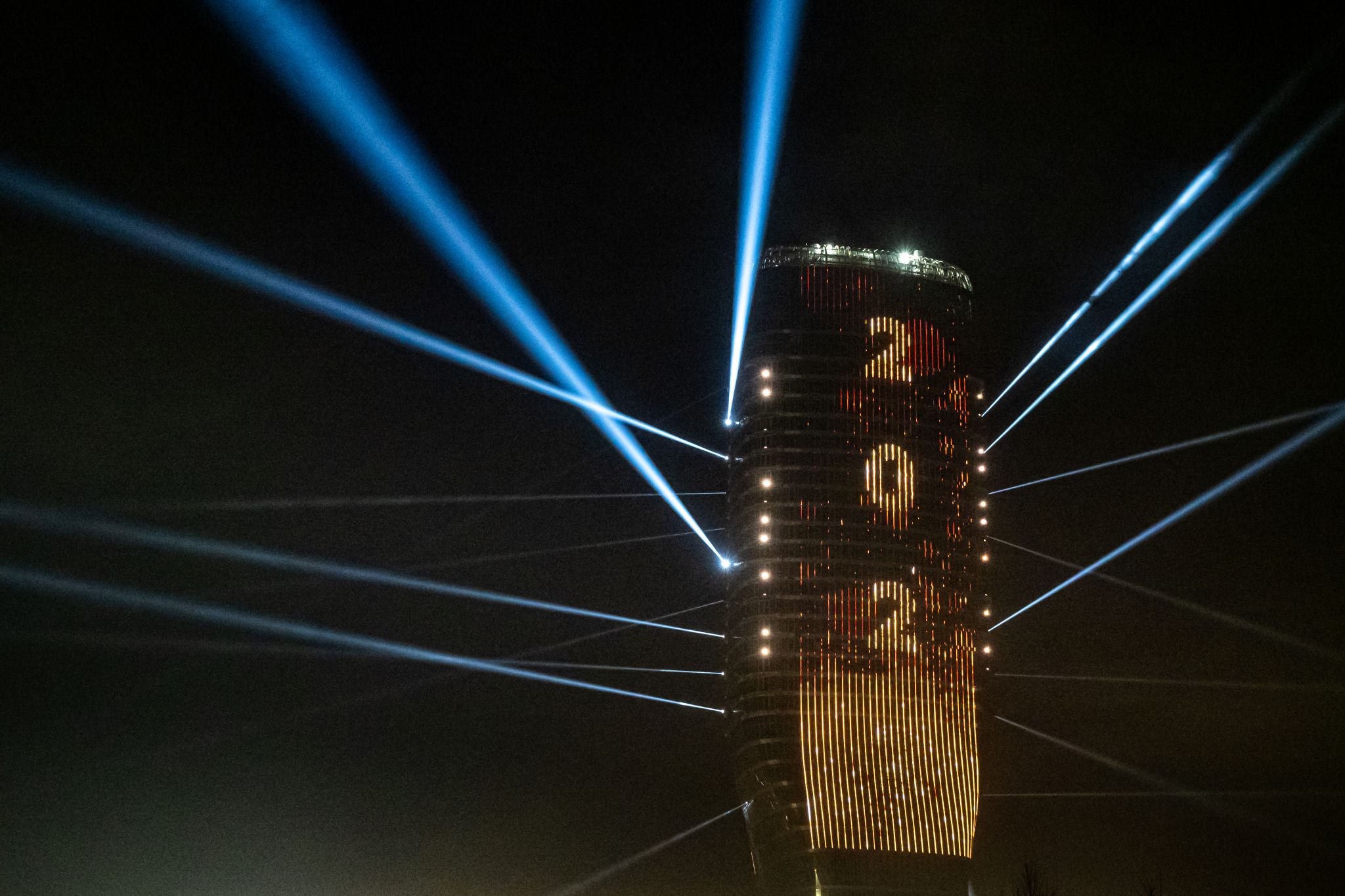 Happy New Year 2022、KVANT,laser Serbia　Belgrade Tower